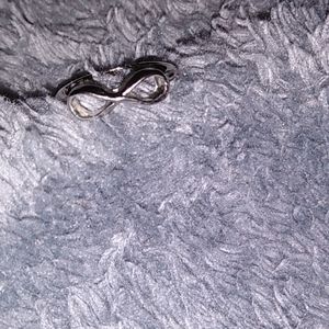 Sterling silver sz 7 infinity ring